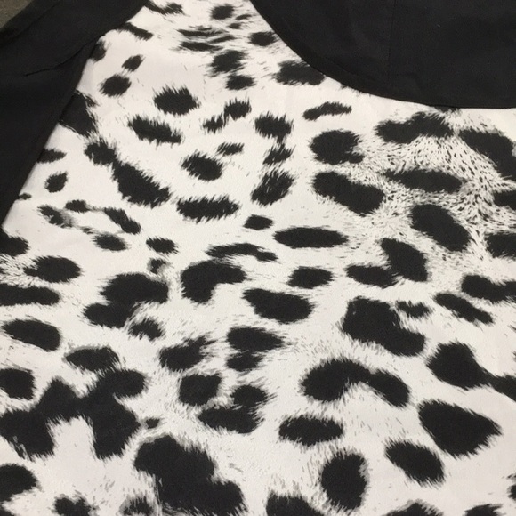 H&M Cheetah Print front tank top. Size 4 - Picture 7 of 7